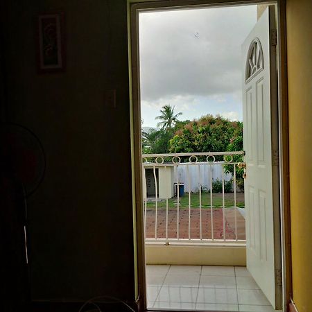 Impeccable Guest Rooms 2 Кингстон Номер фото